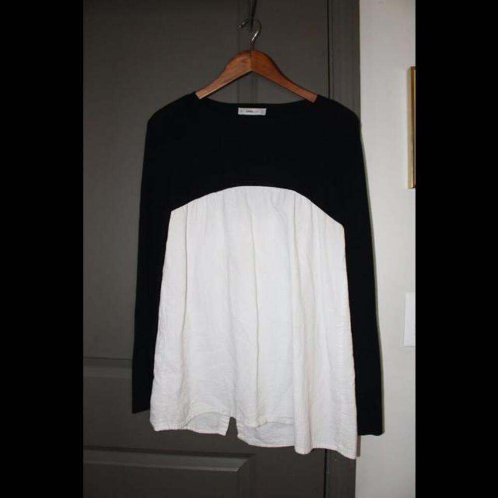 Zara Knit Contrast Panel Top – Unique Button-Back Detail